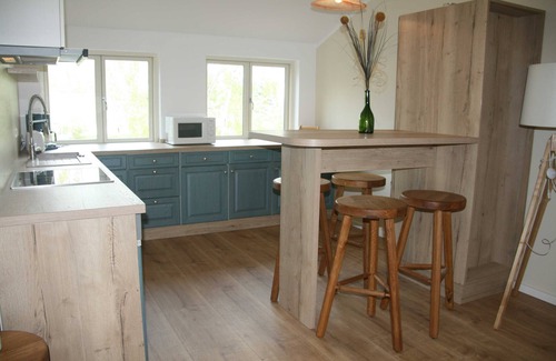 Alt Bukow Apartment | XL 2+3) Holiday apartment 7-room, max. 12 persons, 200m² - Landhaus Alte Schule