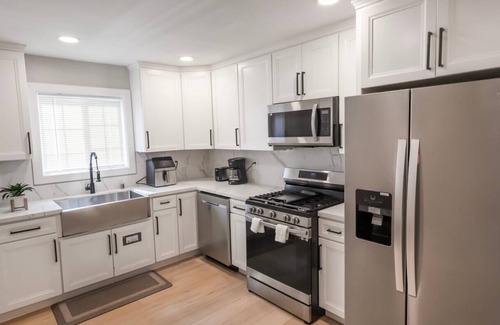 Lemon Grove Apartment | Xlnc Home 2bed 2bath by sdstay