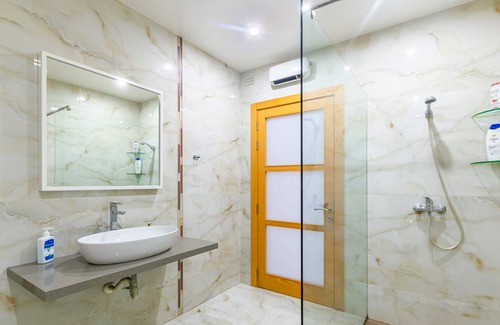 Qawra Apartment | xNew Apartment 3 Bdr 2 Bth w Terrace Internet Bugibba