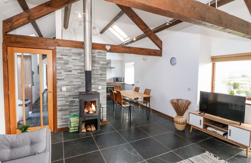 Criccieth Cottage | Y BEUDY, pet friendly, character holiday cottage in Criccieth