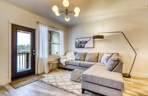McCall House | "Y Knot at 310" McCall Condo
