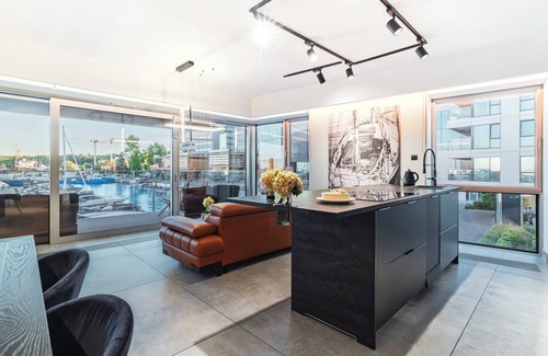 Srodmiescie Condo | Yacht Park Apartment breathtaking panoramic view of the marina in Gdynia Poland