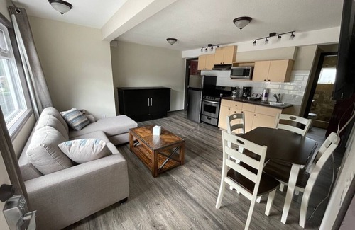 Dead Man's Flats Condo | Yam 14 - 1 Bedroom with Queen