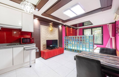 Hongcheon House | Yangpyeong Flower Caravan Pension