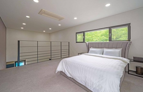 Yangpyeong House | Yangpyeong Uno House Pool Villa