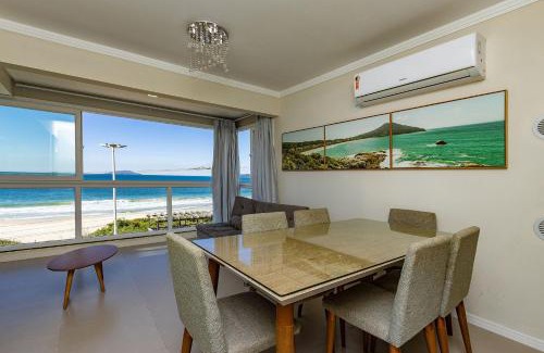 Quatro Ilhas Apartment | Yasmin 202 – Lindo Apartamento com Vista Panorâmica para o Mar em Quatro Ilhas, com Roupa de Cama e Toalhas Inclusas.