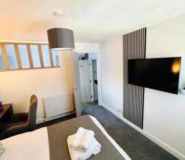 Worcester Apartment | Yastayzzz at Studio 4 Bransford Rd