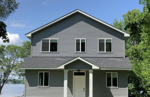Ham Lake House | Year-round relaxation with lots of space and all the comforts of home!