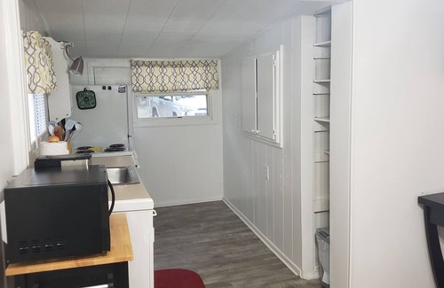 Homosassa Cottage | Yellow cottage 5135 S. Palo Verde Pt Homosassa FL 34448