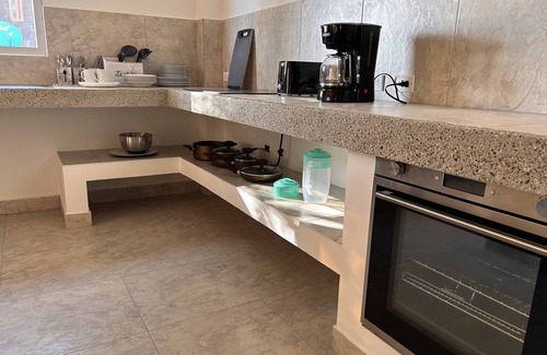 Puerto Villamil House | Yellow Heron house