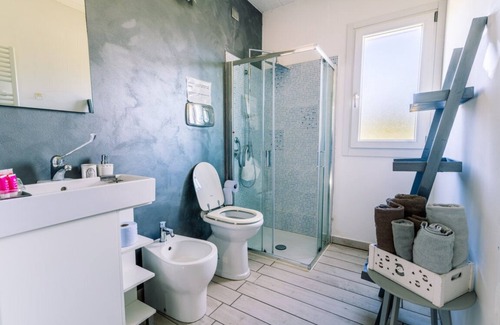 Porotto House | YELLOW ROOM - DOUBLE ROOM