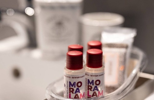 Porotto House | YELLOW ROOM - DOUBLE ROOM