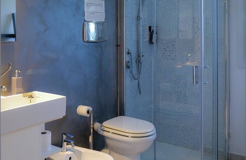 Porotto House | YELLOW ROOM - DOUBLE ROOM