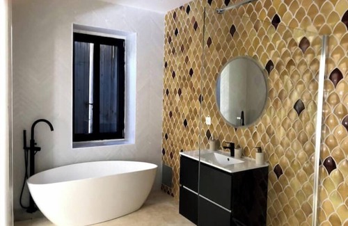 Anduze Apartment | Yellow Room Escape