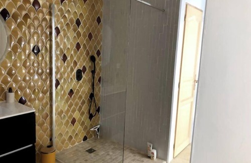 Anduze Apartment | Yellow Room Escape