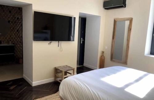 Anduze Apartment | Yellow Room Escape
