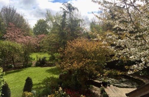 Pembridge Bed & Breakfast | Yew Tree Cottage