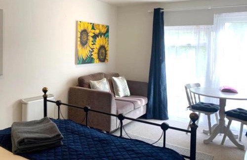 Marnhull Apartment | Yew Tree View