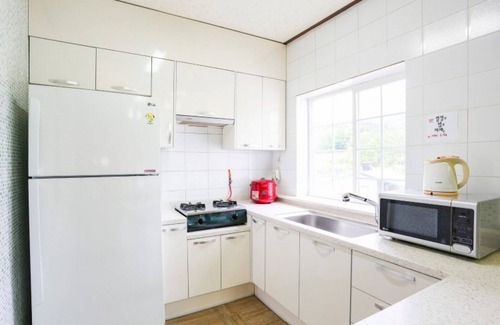 Yongin House | Yongin Byeolbaragi Pension