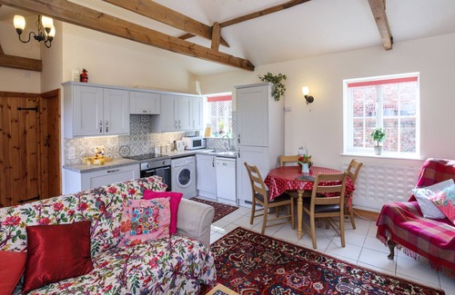 Storwood Cottage | YORK, THORGANBY FARM COTTAGES,YORK/SELF CATERING ,FAMILY & PET FRIENDLY.PARKING