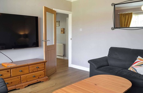 Flamborough Cottage | You will love this spacious semi-detached dormer bungalow with enclosed garden.