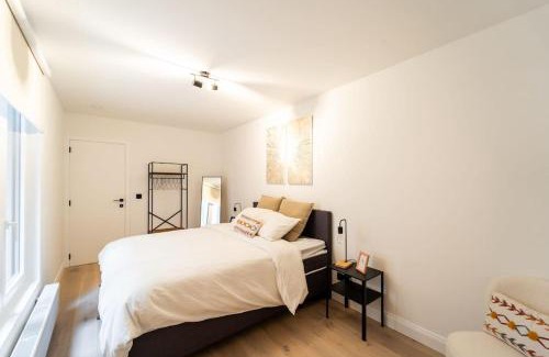 Antwerp Apartment | Your Antwerp Adventure Sleeps 4