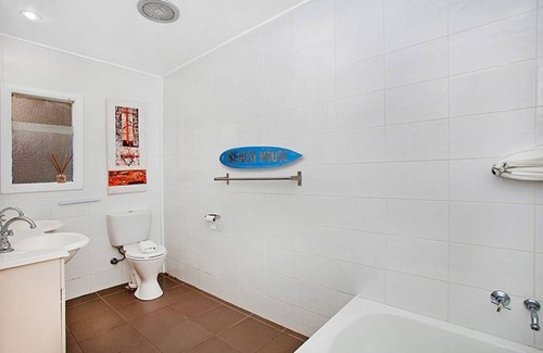 Manly Apartment | Your best choice of direct Beach front accommodation in Manly 4