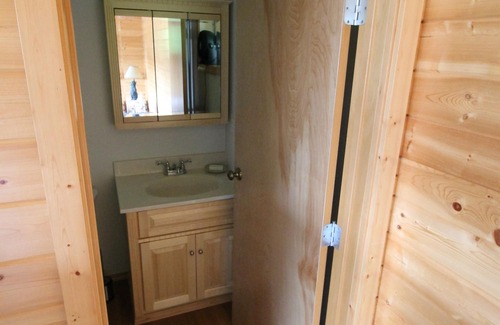 Elfin Cove Cabin | Your Cabin on the Boardwalk