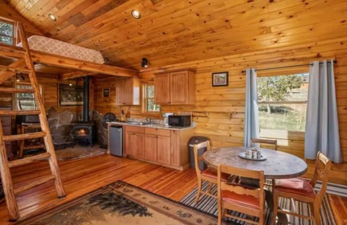 Victor Cabin | Your Colorado Cabin Getaway