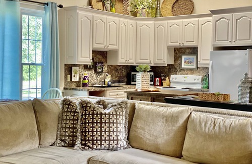 Hot Springs Village Villa | Your Creekside Villa Experience: Relax and Refresh. Brookhill Ranch Area!