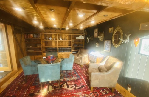 Coeur d'Alene Cabin | Your Dream Getaway - Large Cabin in Coeur D'Alene