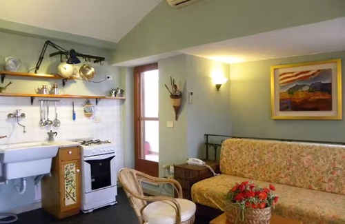 Casteldaccia House | Your Fantastic Holiday in a Quaint Village Near the Beach with Mountain Views!