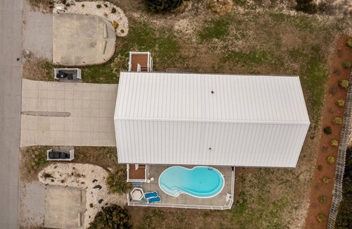 Emerald Isle House | Your Happy Place, just steps to the beach