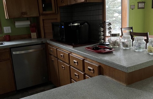 Healy House | Your Home Along the Way in Denali with consistent, excellent reviews