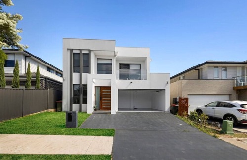 Marsden Park House | Your Home Away from Home: 4BR Escape