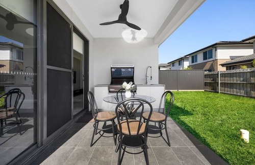 Marsden Park House | Your Home Away from Home: 4BR Escape