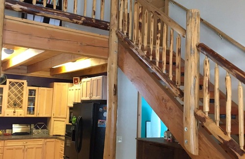 Kalifornsky House | Your "Home Away From Home"-Rustic Alaskan Home