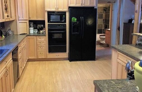 Kalifornsky House | Your "Home Away From Home"-Rustic Alaskan Home