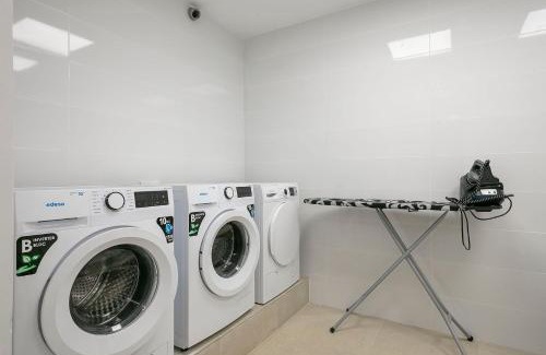 Collblanc y La Torrassa Apartment | YOUR HOME- Apartment Camp Nou 2b