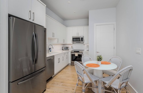 Old Naples Condo | Your idyllic Naples escape awaits.