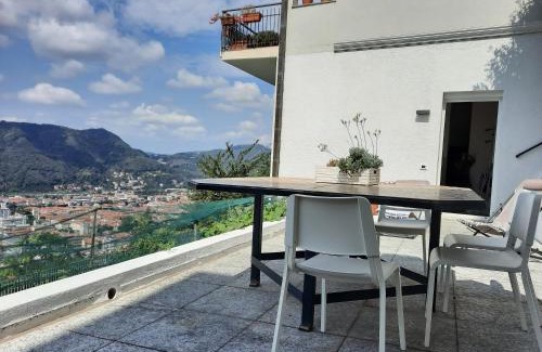 Como House | Your Lovely Nest in Como