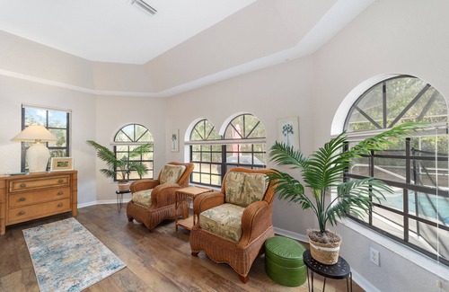 Crystal River House | Your Manatee and Scalloping Adventure Retreat in Crystal River