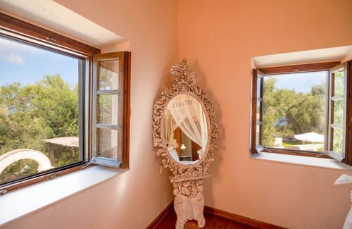 Rantatika Villa | Your Paxos Paradise Awaits! 10x4m private pool, spacious terrace, and 3 bedrooms for up to 6 guests.