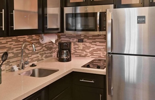 Plantation House | Your Relaxing Getaway Awaits! Outdoor Pool, Parking, Near Bonnett House Museum!