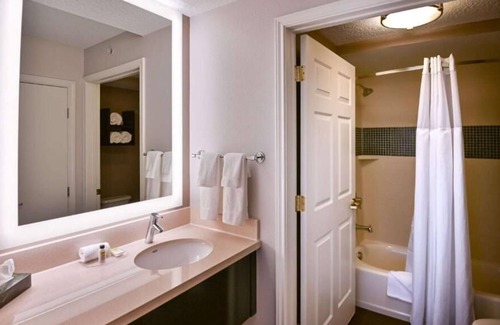 Plantation House | Your Relaxing Getaway Awaits! Outdoor Pool, Parking, Near Bonnett House Museum!