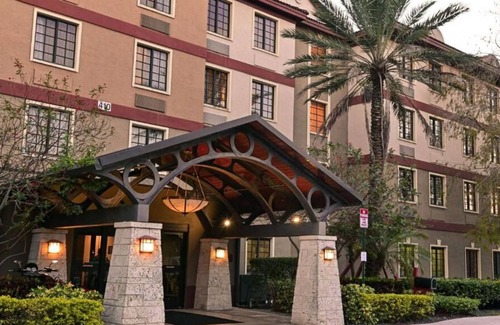 Plantation House | Your Relaxing Getaway Awaits! Outdoor Pool, Parking, Near Bonnett House Museum!