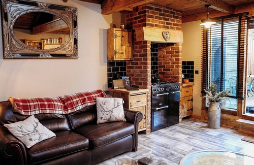 Belton Cottage | Your very own hideaway, with wood burner and a private hot tub.