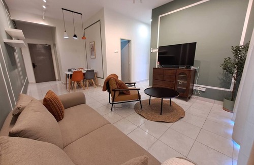 Nilai Apartment | Youth City Residence/2 Room/KLIA/Nilai/Pool