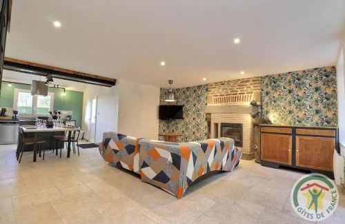 Saint-Brice-en-Cogles House | Youwen