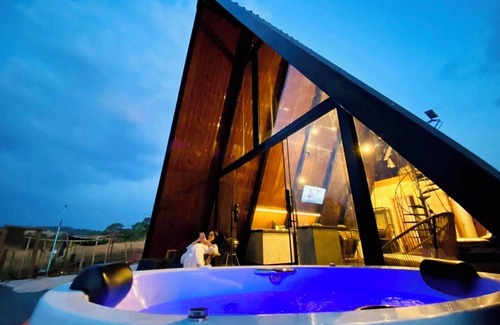 Damolandia Cabin | Ypê Cabin - A Refuge in the middle of the Goiano savannah